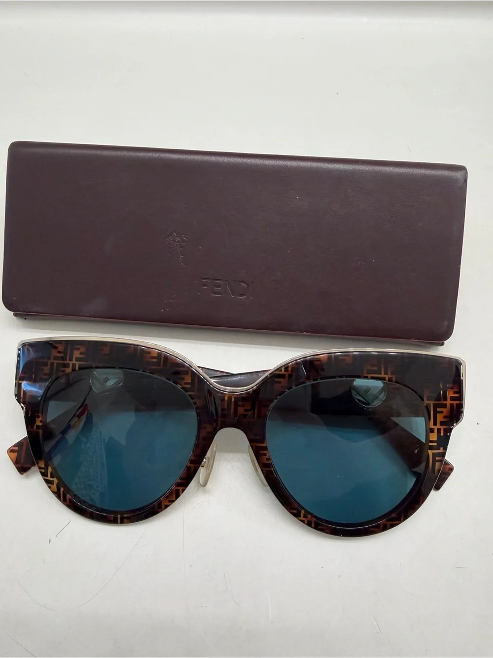 Fendi Tortoiseshell FF-Pattern Cat-Eye Sunglasses with Dark Blue Lenses